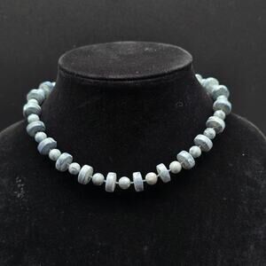 Sarah Coventry 1977 Stone Age Necklace Gray Blue Marbled Plastic Vintage